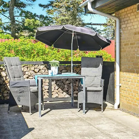 Feriehus Awesome In With Wifi